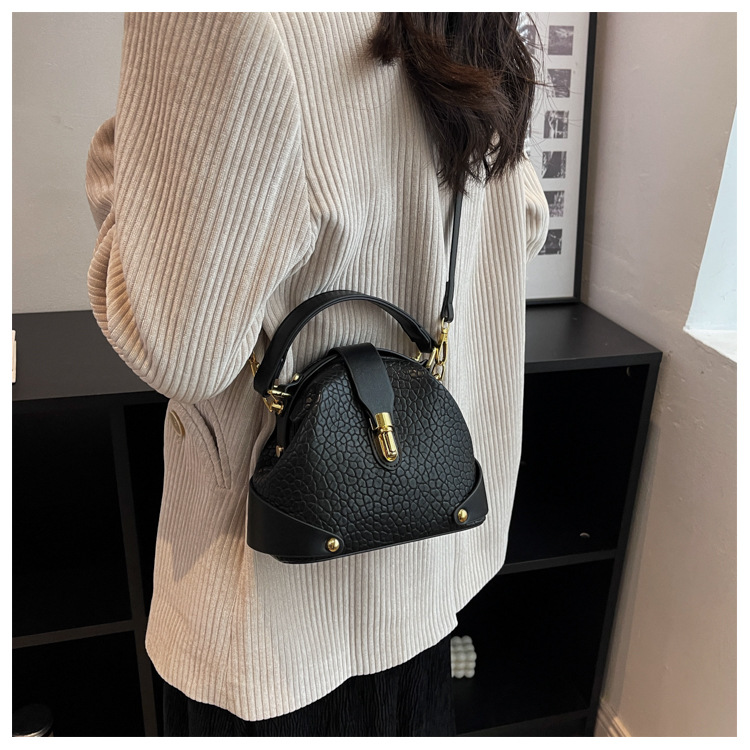 PU Leather Shell Bag – Urban Crossbody & Handbag